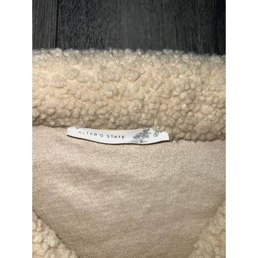 Altar'd State Beige Pink Aztec Y2k preppy Print Teddy Shacket S A005073 - Picture 3 of 12